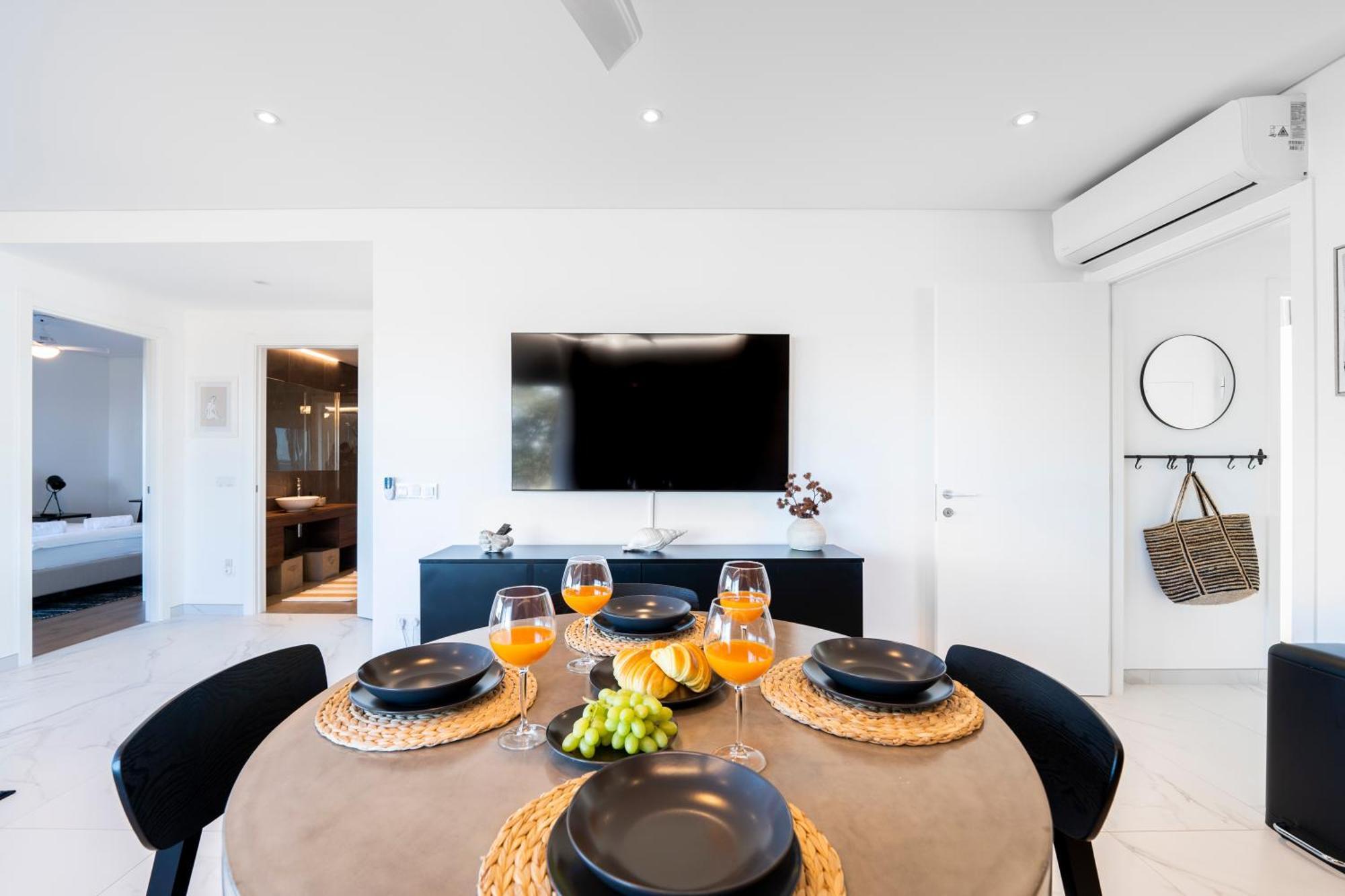 Mar A Vista - Condominium With Pool, Gym And Sea Views Nazare Room photo