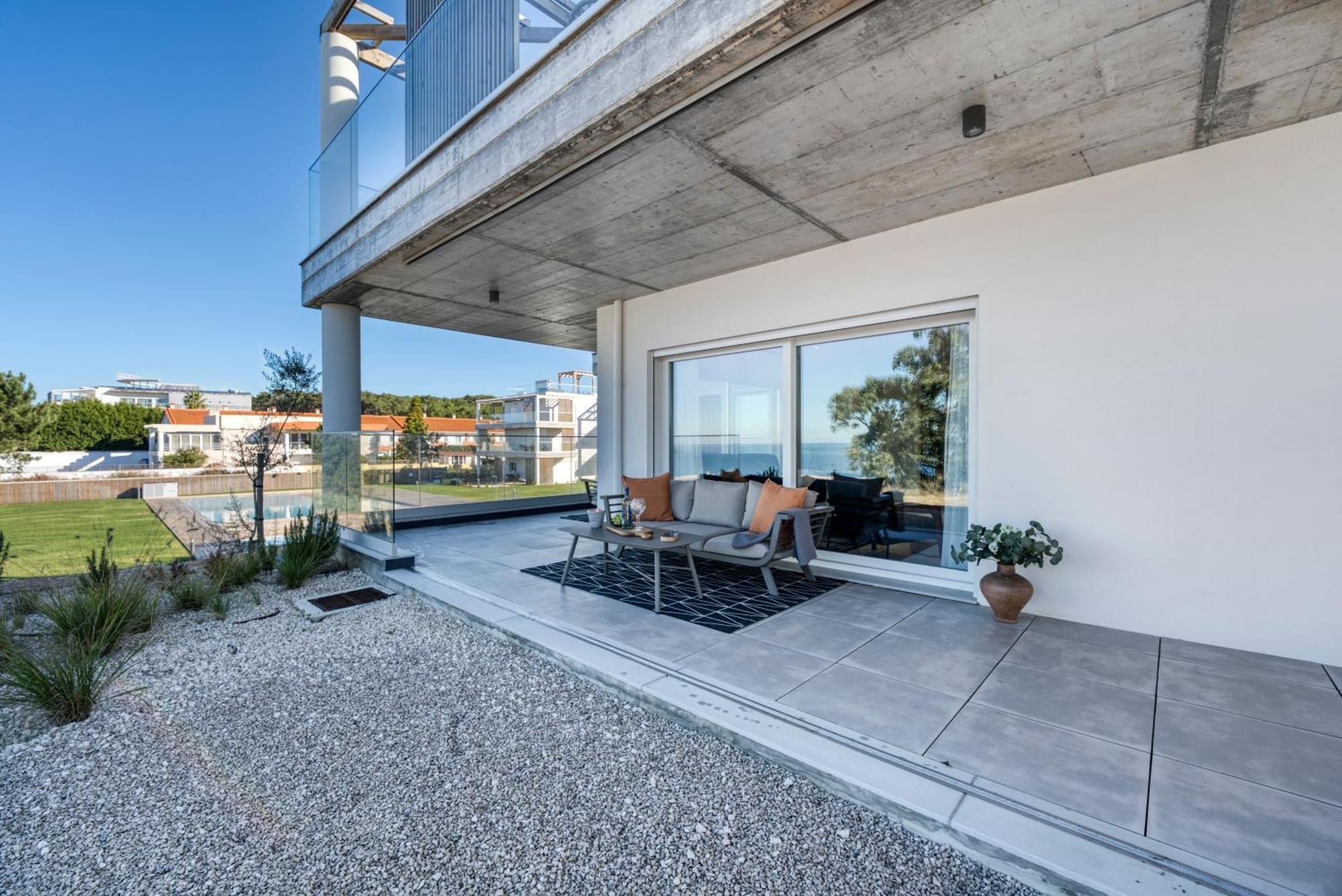 Mar A Vista - Condominium With Pool, Gym And Sea Views Nazare Room photo